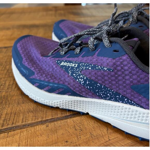 Brooks Divide 4 Purple Navy Womens Hiking Trail Running Shoes Size 6.5 EUC - Picture 4 of 11